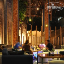Bay Lounge & Resort
