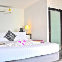 Bay Lounge & Resort