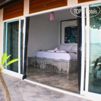 Bay Lounge & Resort