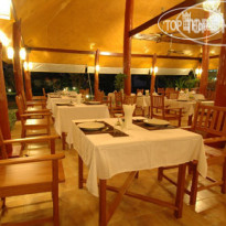 Anandah Beach Resort 