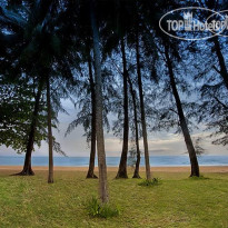 Outrigger Khao Lak Beach Resort 