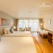 Outrigger Khao Lak Beach Resort 