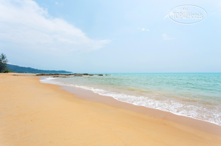 Пляж в La Vela Khao Lak 5*
