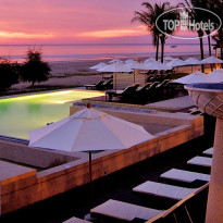 Apsara Beachfront Resort and Villa 