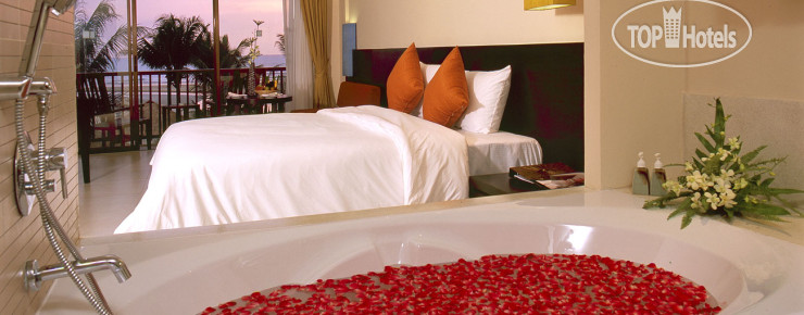 Apsara Beachfront Resort and Villa