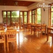 Riverhouse Hotel 