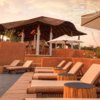 Montis Resort Терраса у бассейна