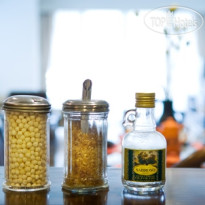 Riverine Place Hotel and Residence 