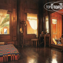 The Thai House
