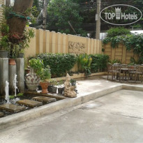 The Legacy Hotel Территория отеля
