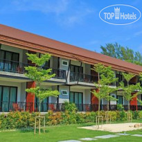 The Breeze Hotel