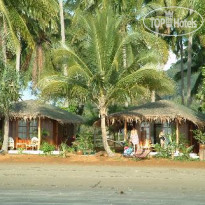 Sukorn Beach Bungalows 