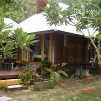 Thanya Resort