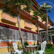 Phrom Phring Place Service Apartment