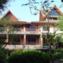 100 Islands Resort & Spa