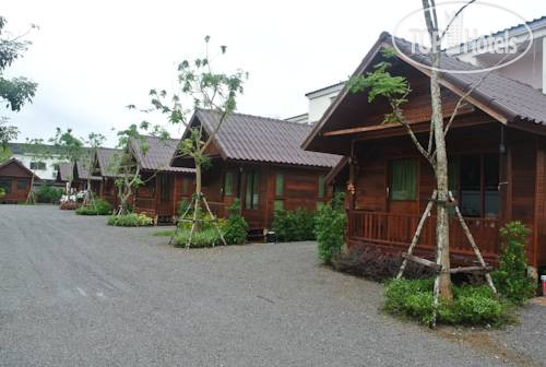 Hotel photo Ruenthong Resort Surat Thani 2*