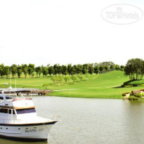 Rancho Charnvee Resort & Country Club Рядом с отелем