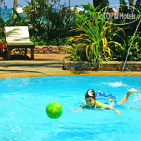 Baan Klang Aow Beach Resort 