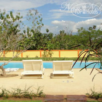 Nan Noble House Garden Resort Бассейн