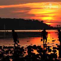 The Tropical Beach Resort Закат