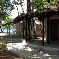 The Tropical Beach Resort 