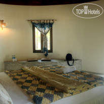 The Tropical Beach Resort 