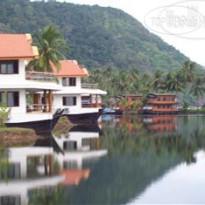 Aunchaleena Beach Front Resort 