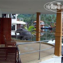 Aunchaleena Beach Front Resort 