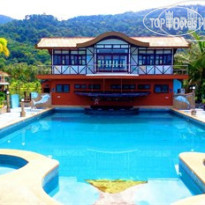 Aunchaleena Beach Front Resort 