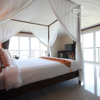 Royal Phala Cliff Beach Resort 