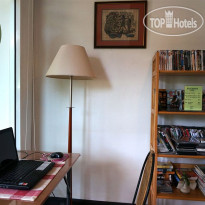 Corner Cafe Bed & Breakfast 