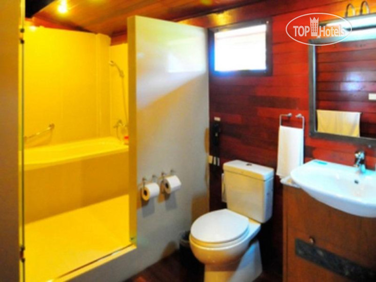 New photos from tourists Ruen Kanok Thai House 3*