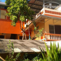 Baan Chan Ruen Suan Dok 