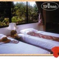 The Red Hibicus Guest House 