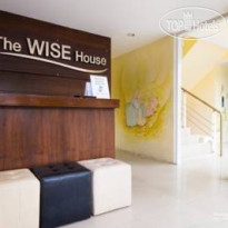 Wise House Residences Вестибюль