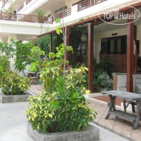 Flora House