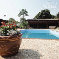 Areeya Phuree Resort 