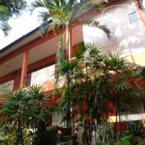Hollanda Montri Guesthouse 