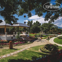 Parinda Garden Resort Spa & Yoga