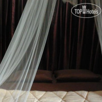Baan Puangmalai Lady Guesthouse 