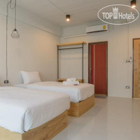 Little Lanna Cafe & Premier Guesthouse