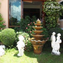 Baan Malai Guest House 