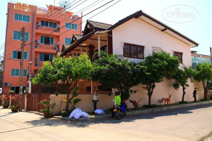 Hotelier's photos Nana House 2*