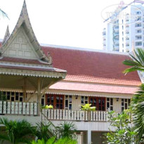 The Cha-Am Methavalai Hotel