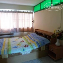 Blue Lagoon Guest House & Bar Номер