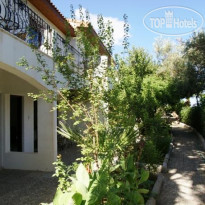 Ambelia Village Отель