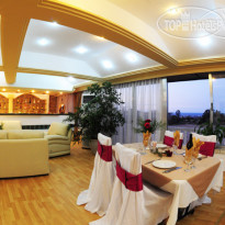 Riverside Holiday Village