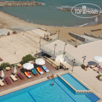 Ada Beach 