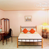 Tropical Sun Inn