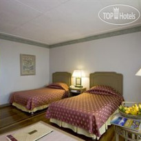 Waterfront Insular Hotel 